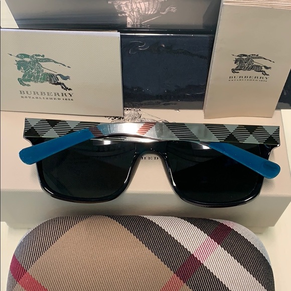 Authentic Burberry Sunglasses - Picture 2 of 4